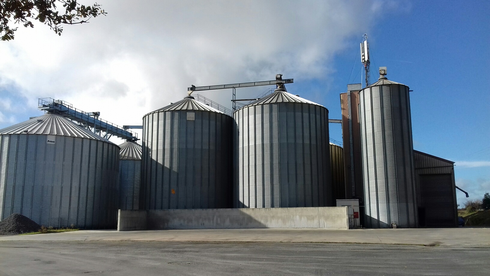 Photo des silos de Moisdon